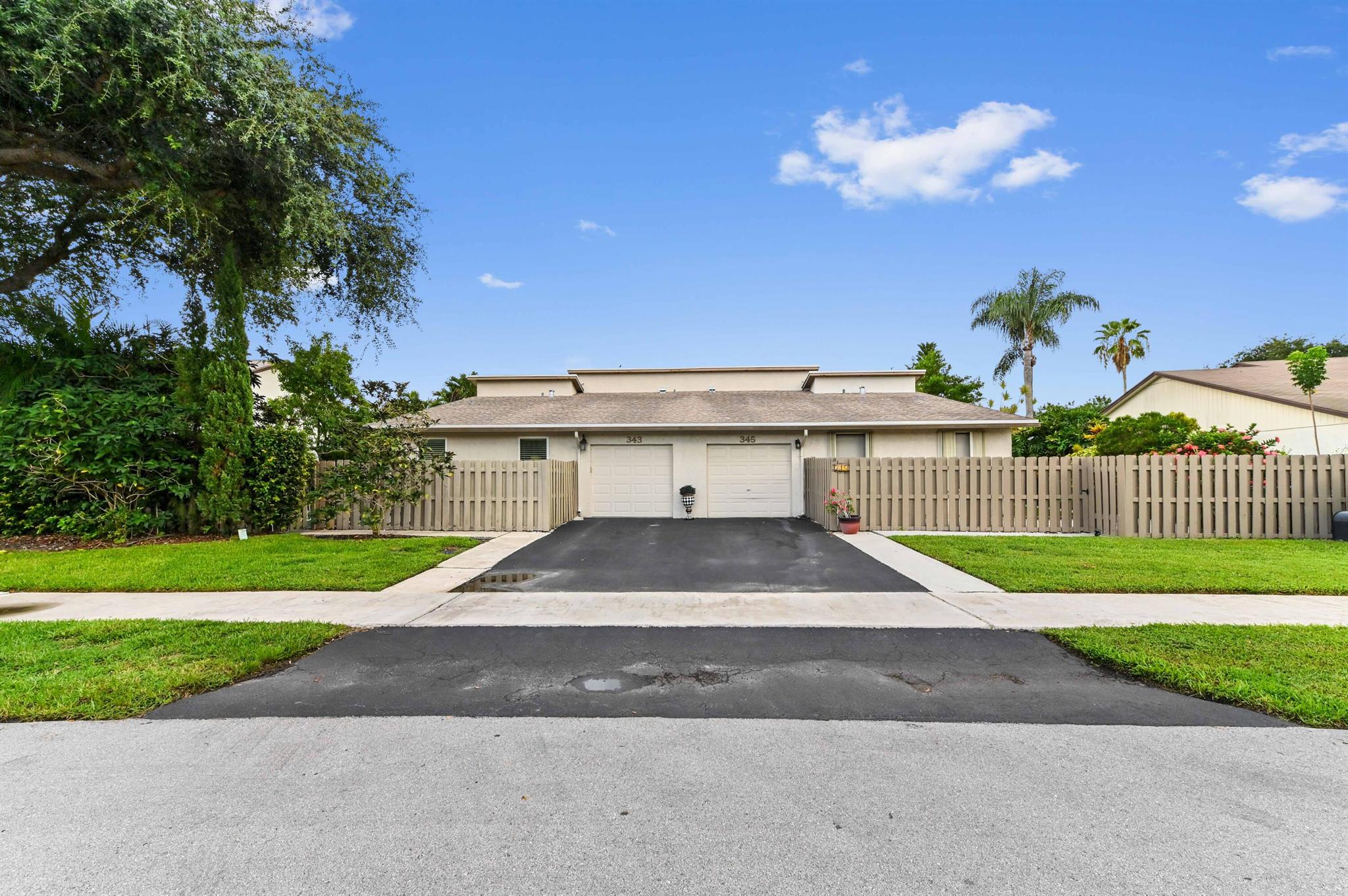 RUN, DON'T WALK or you will miss out on this gem! Beautifully renovated 2BD/2BA villa in the quiet & highly sought after Delray Beach community of Woodlake! Complete interior reno in 2021plus many upgrades since: Bosch Fridge (Nov 2022), Whirlpool stove & D/W (Sept 2021), Whirlpool washer & dryer(March 2022), A/C(2021). Exterior improvements include: Travertine patio & landscaping (2024). Hurricane impact windows/doors (2020), Roof (2019). This villa is conveniently located just steps to the pool & community amenities. Pet-friendly community. LOW HOA dues include basic cable, internet & front yard maintenance (including sprinklers).Community amenities include a pool, tennis/pickleball, gym, and much more. No rentals for 2 years. 3 miles to beach, minutes to 195 & the famous Atlantic Ave.