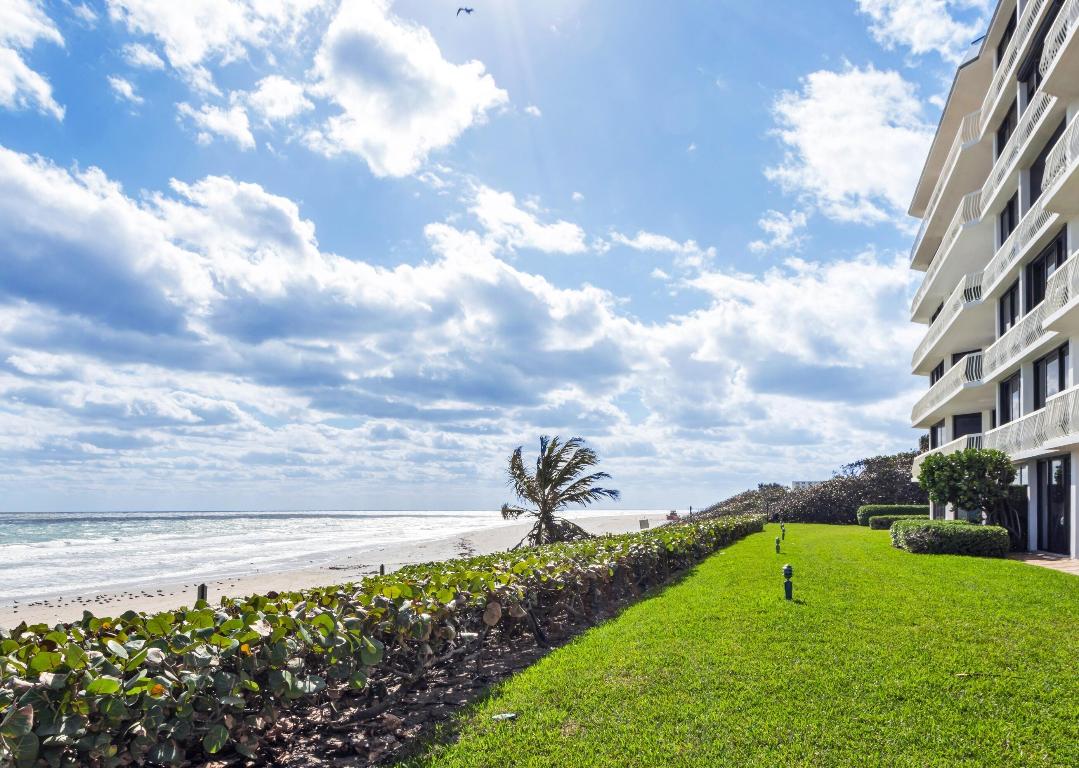 TWENTY ONE HUNDRED CONDO - Residential