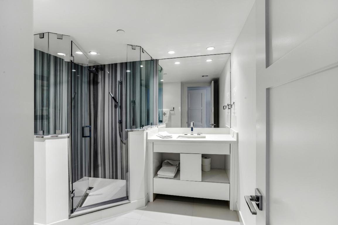 TWENTY ONE HUNDRED CONDO - Residential