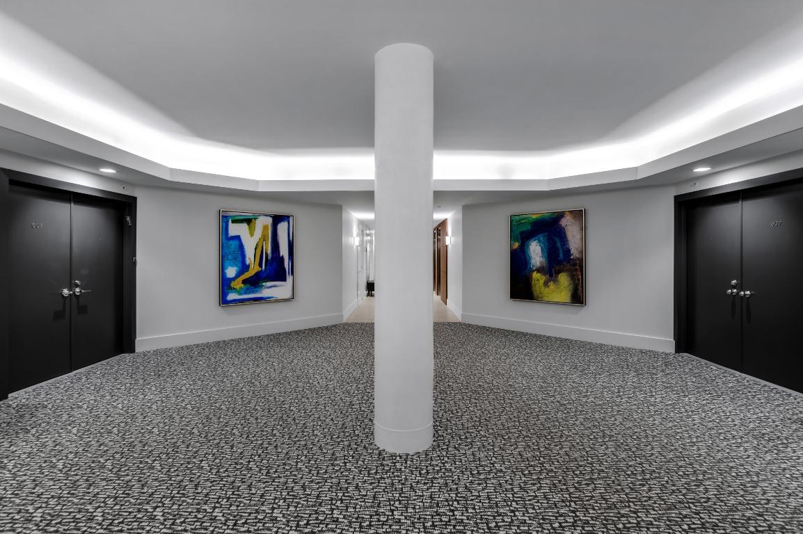 TWENTY ONE HUNDRED CONDO - Residential