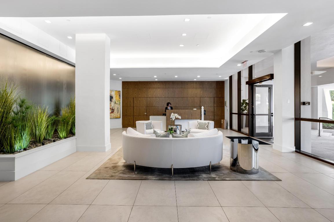 TWENTY ONE HUNDRED CONDO - Residential