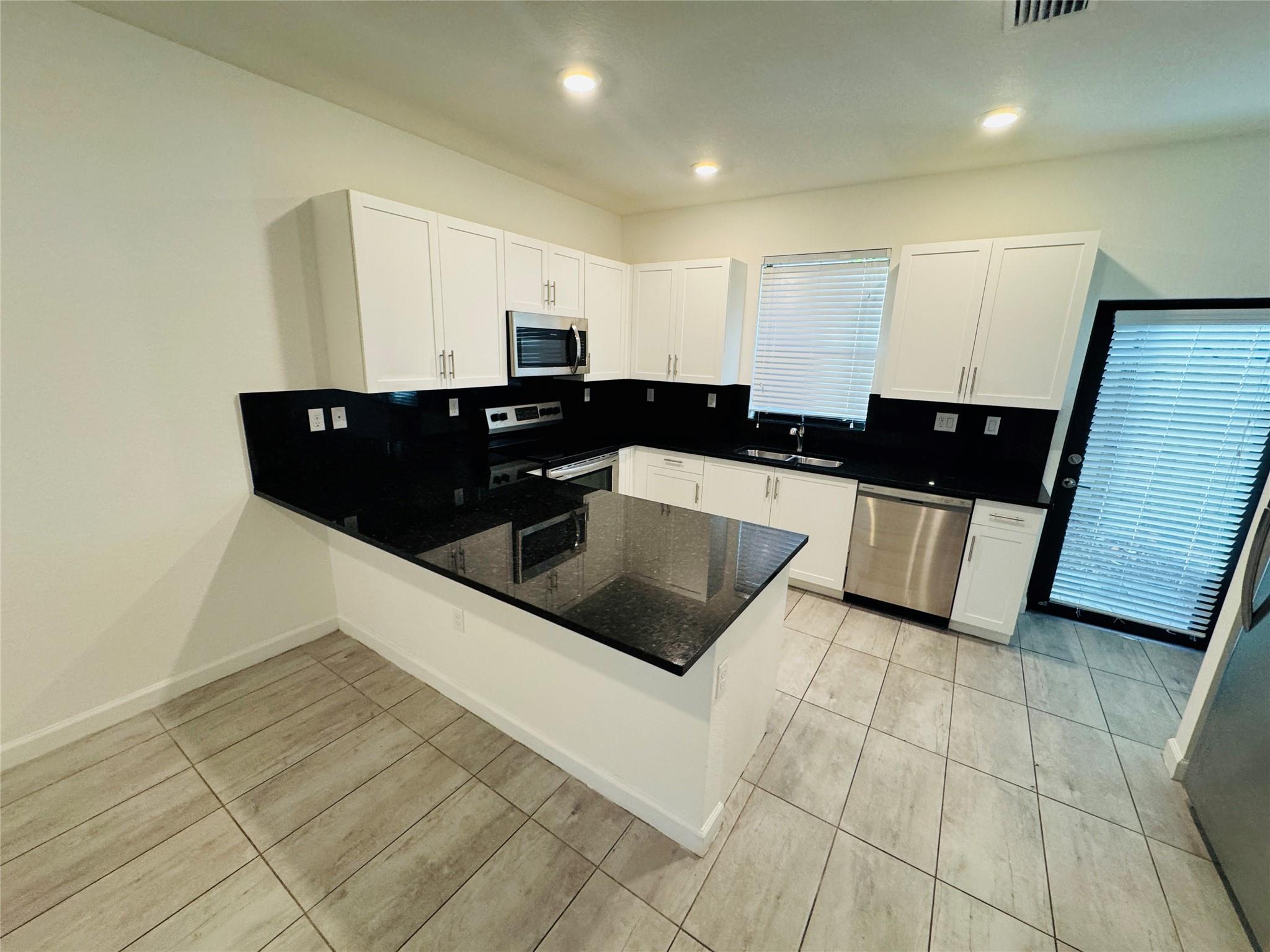 Reserve At Edgewood - Residential Lease