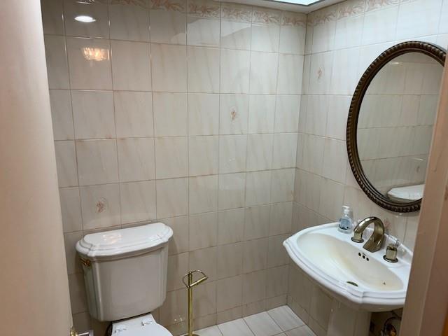 Winston Towers 300 Condo - Residential Lease