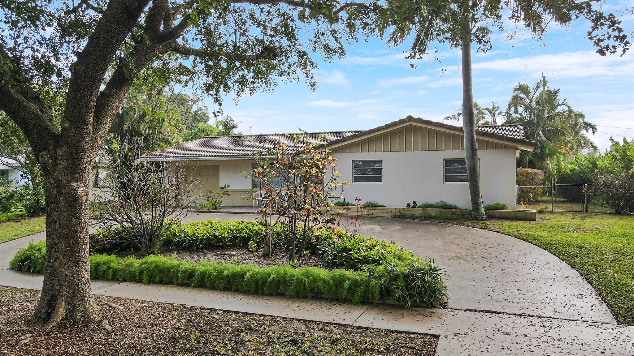 618 Anchorage Drive