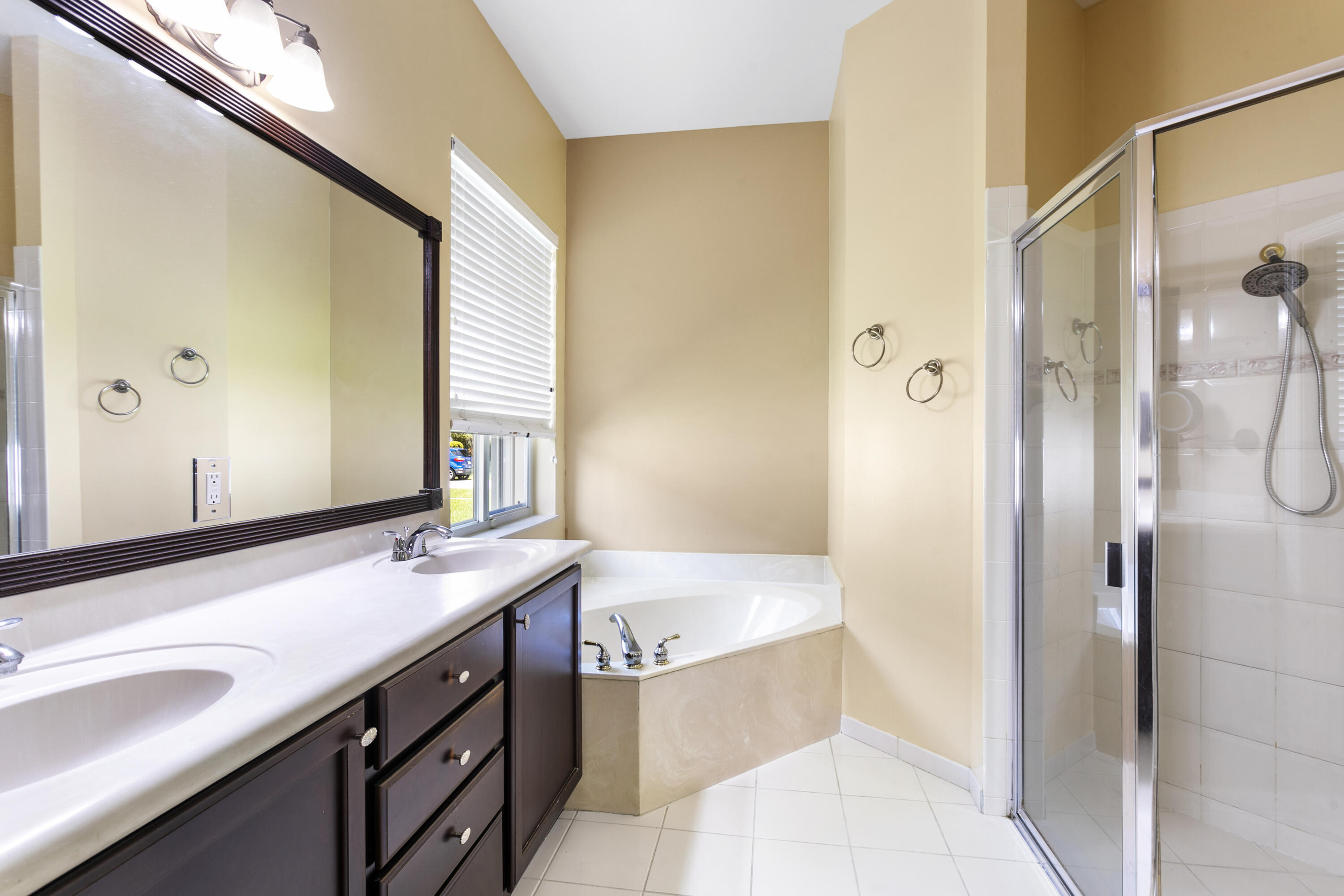 WHITEHORSE ESTATES 2 - Residential