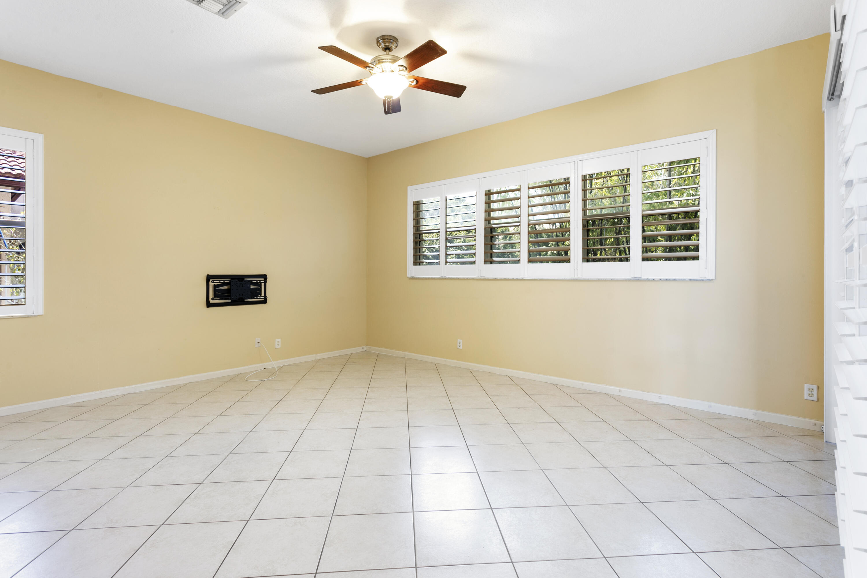 WHITEHORSE ESTATES 2 - Residential