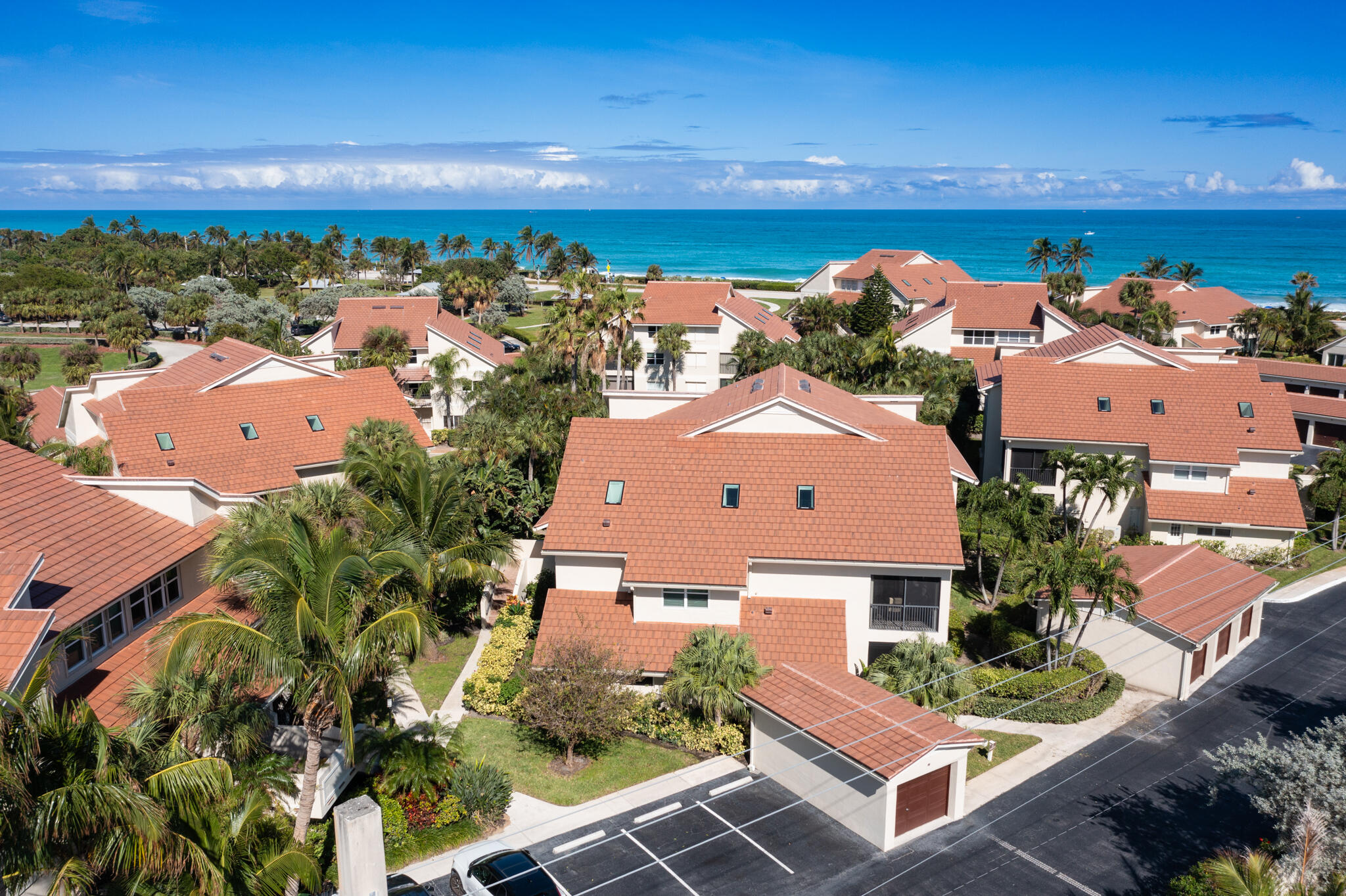 BEACHCOMBER CONDO - Residential Lease