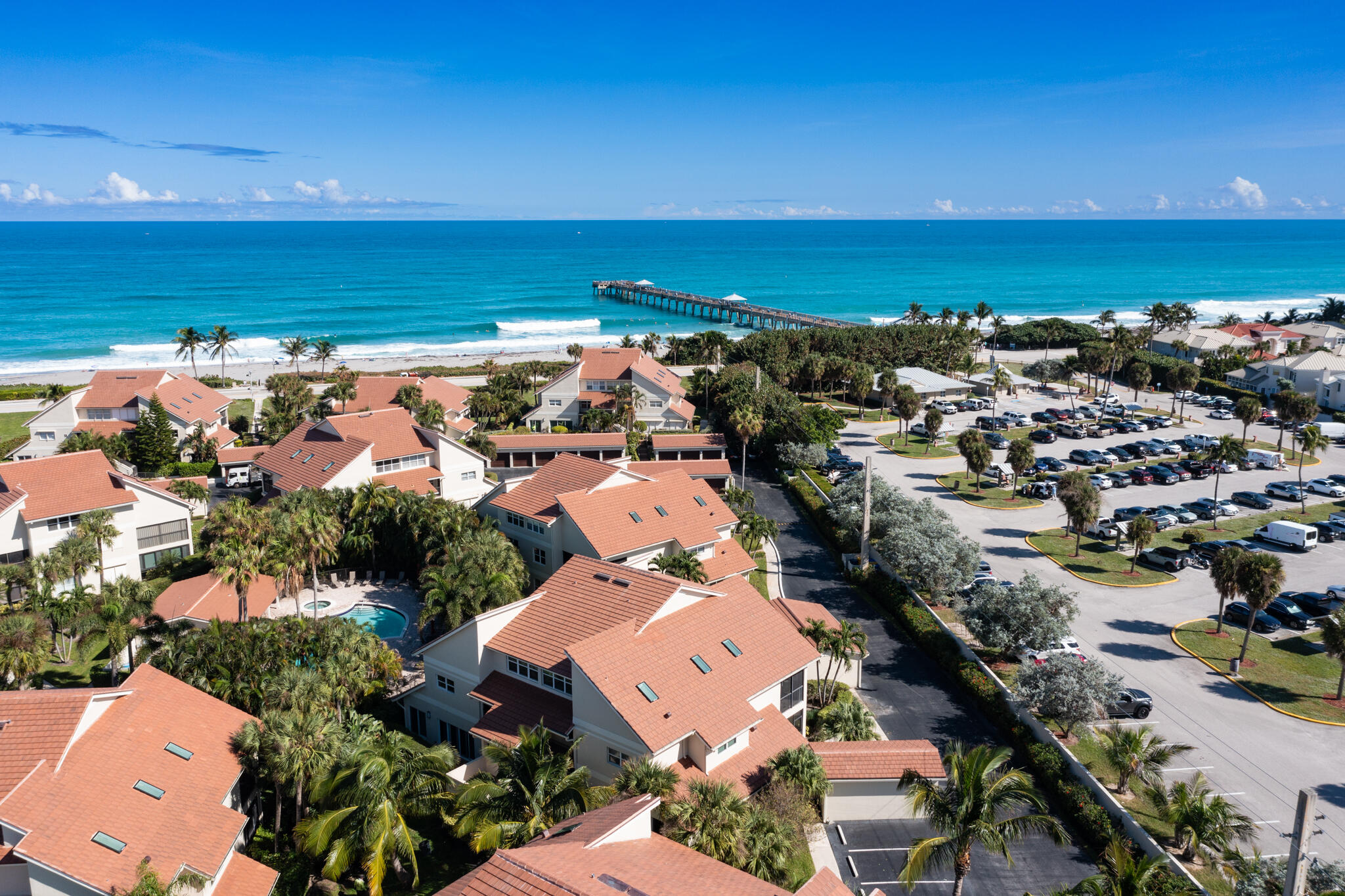 BEACHCOMBER CONDO - Residential Lease