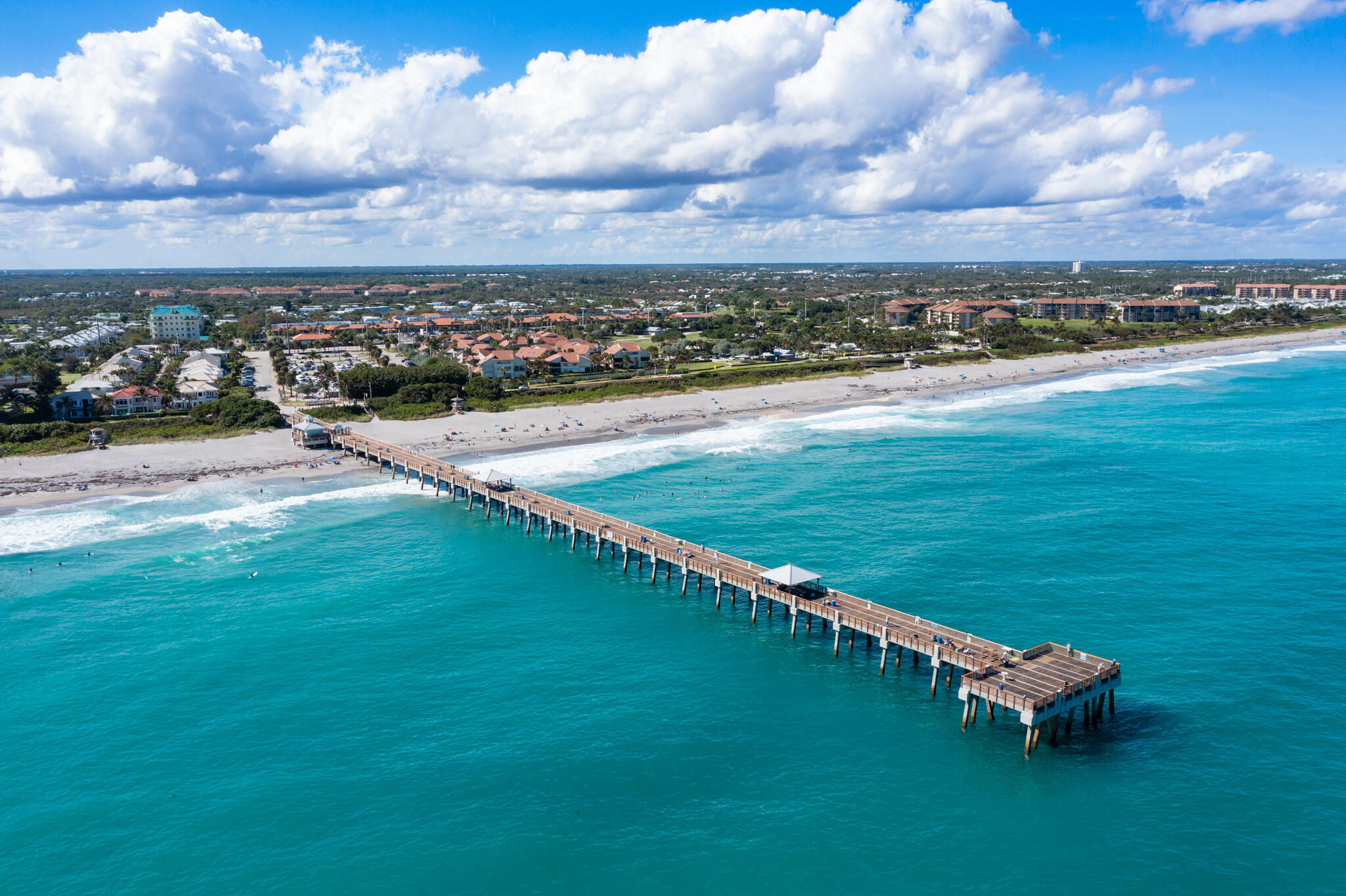 BEACHCOMBER CONDO - Residential Lease