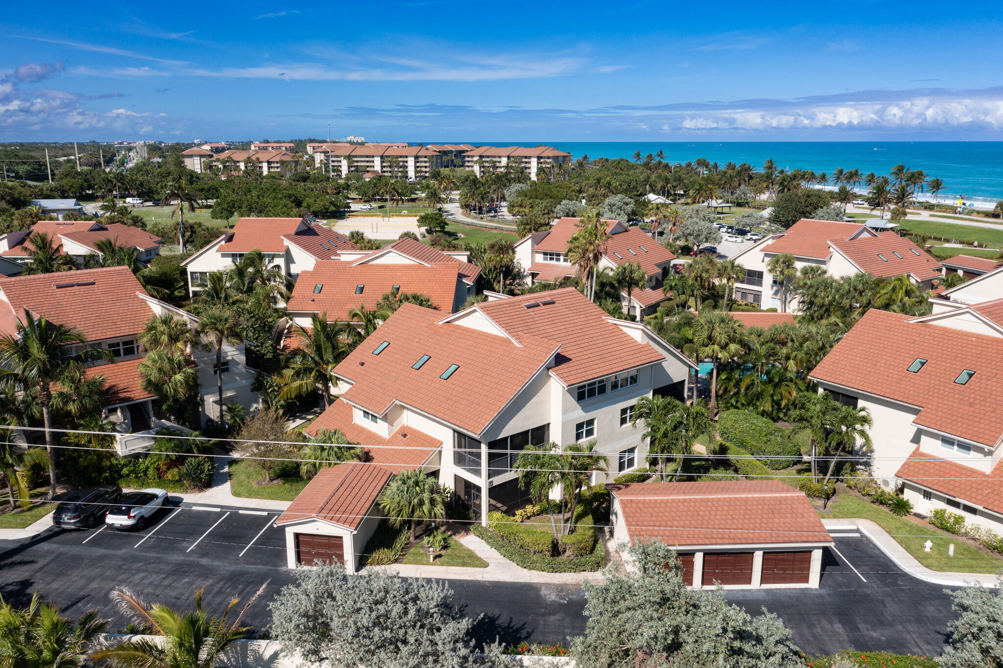BEACHCOMBER CONDO - Residential Lease