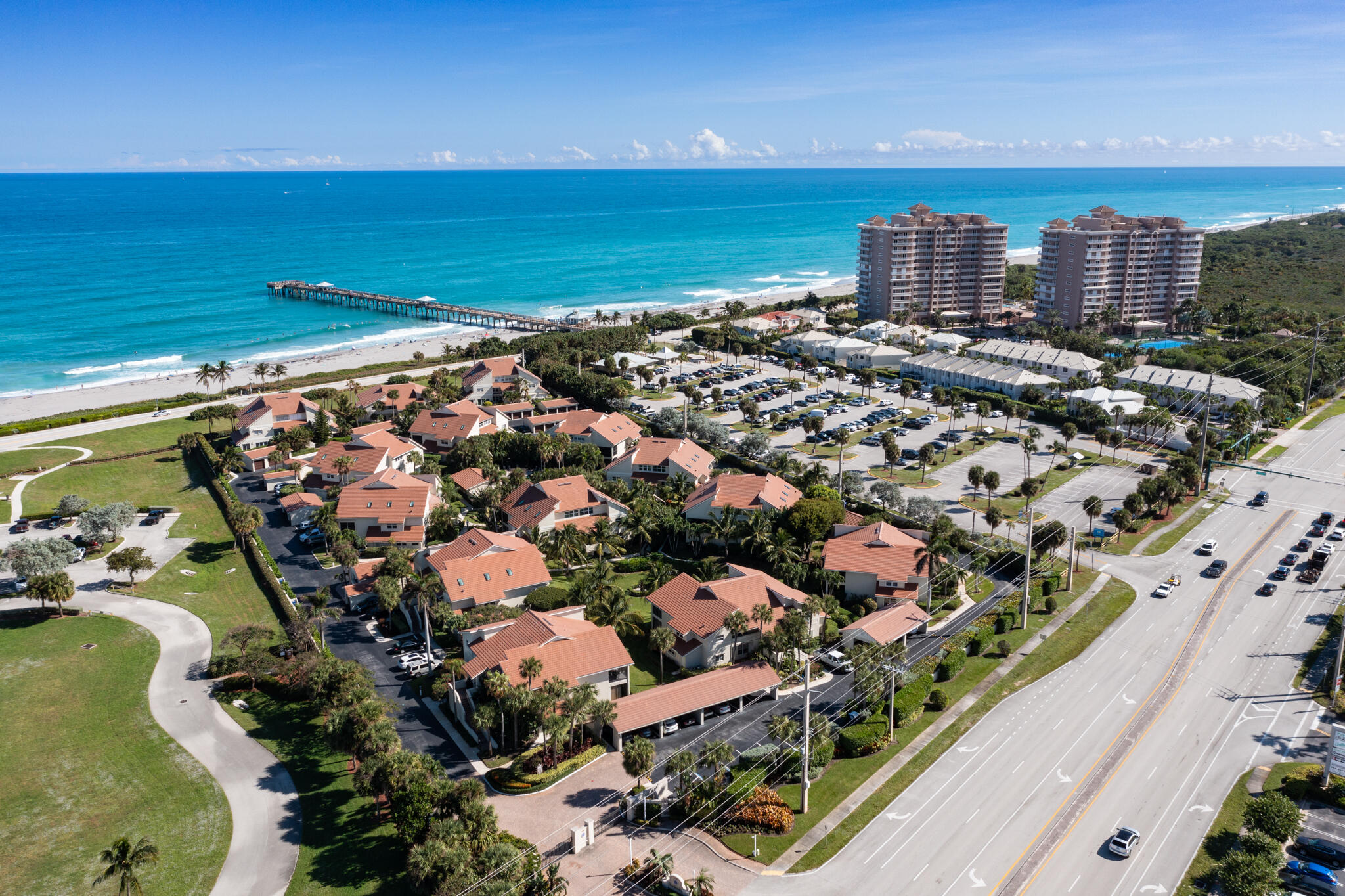 BEACHCOMBER CONDO - Residential Lease