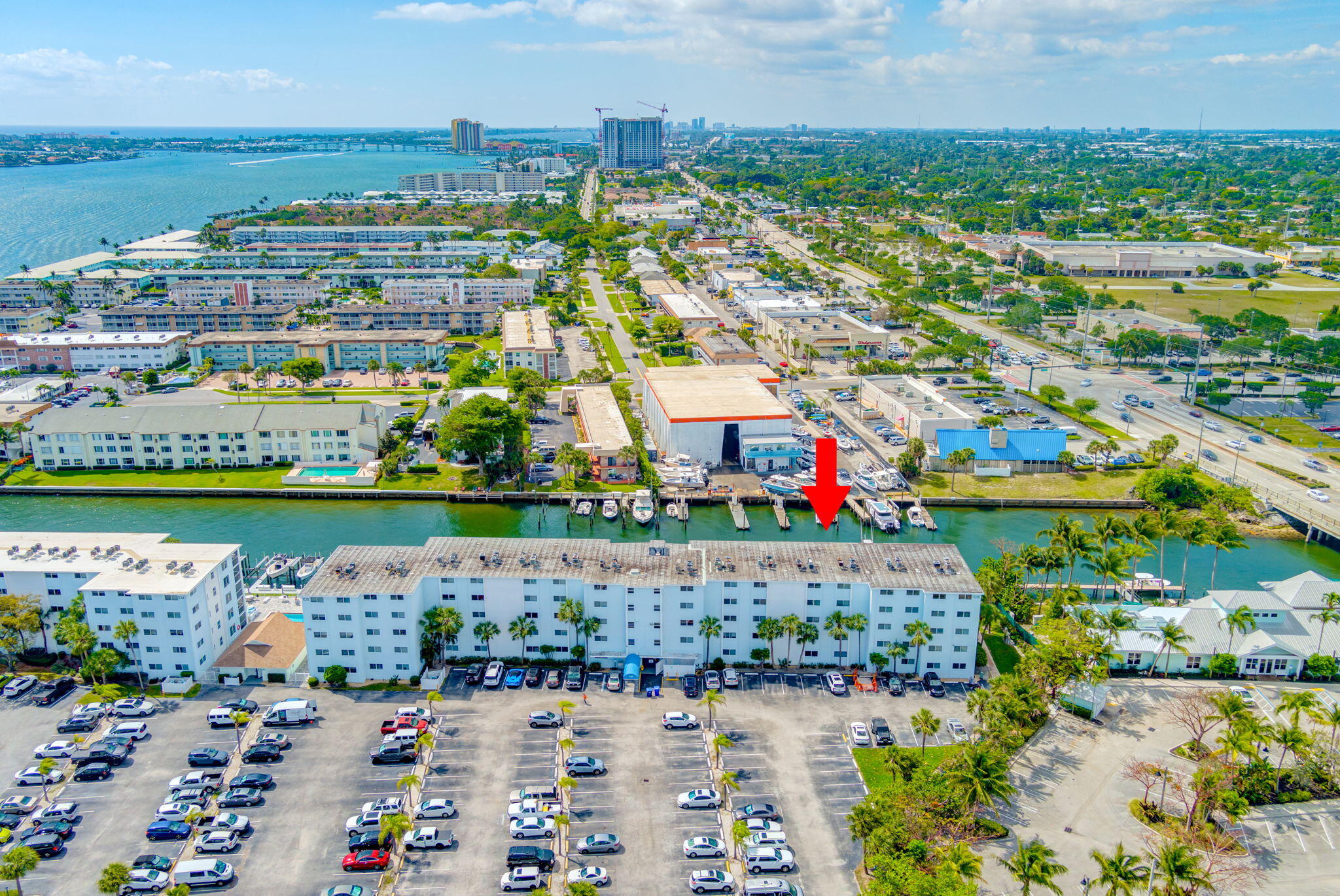 108 Paradise Harbour Boulevard 512
