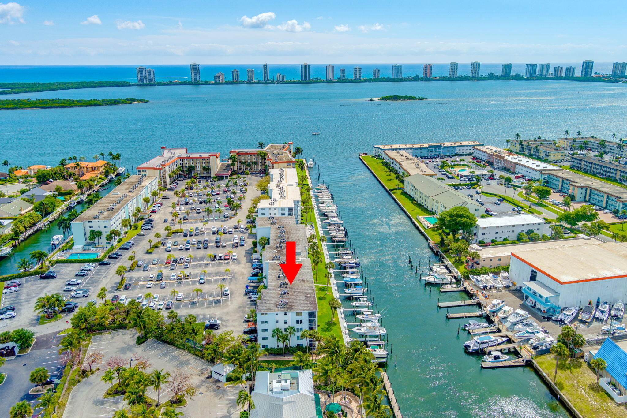 108 Paradise Harbour Boulevard 512