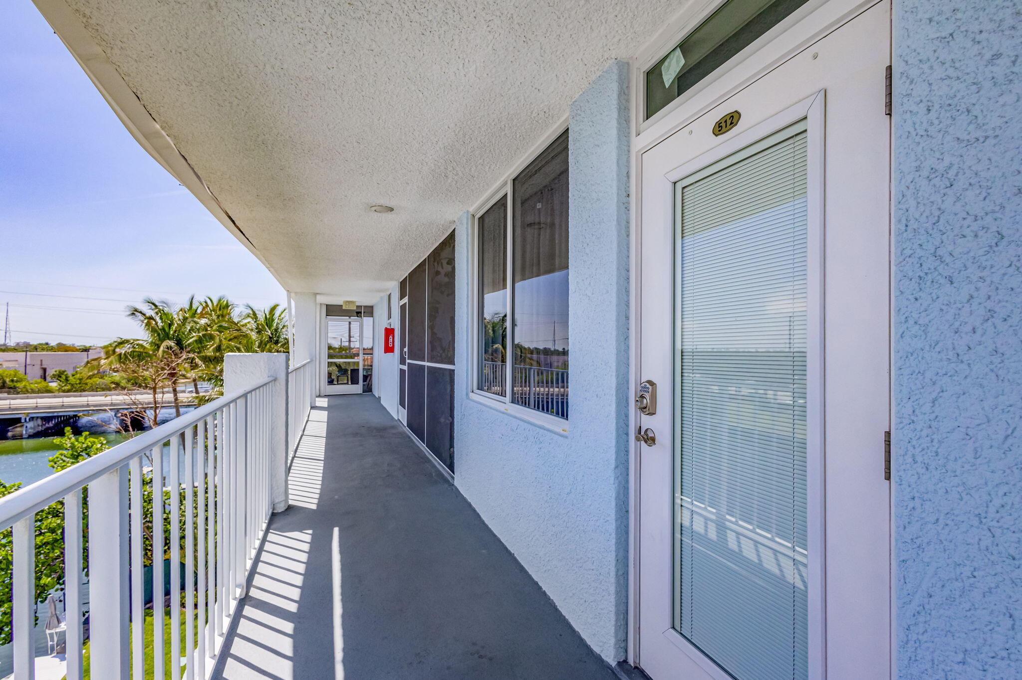 108 Paradise Harbour Boulevard 512