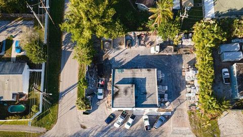 3109 2nd Avenue N Palm Springs FL 33461