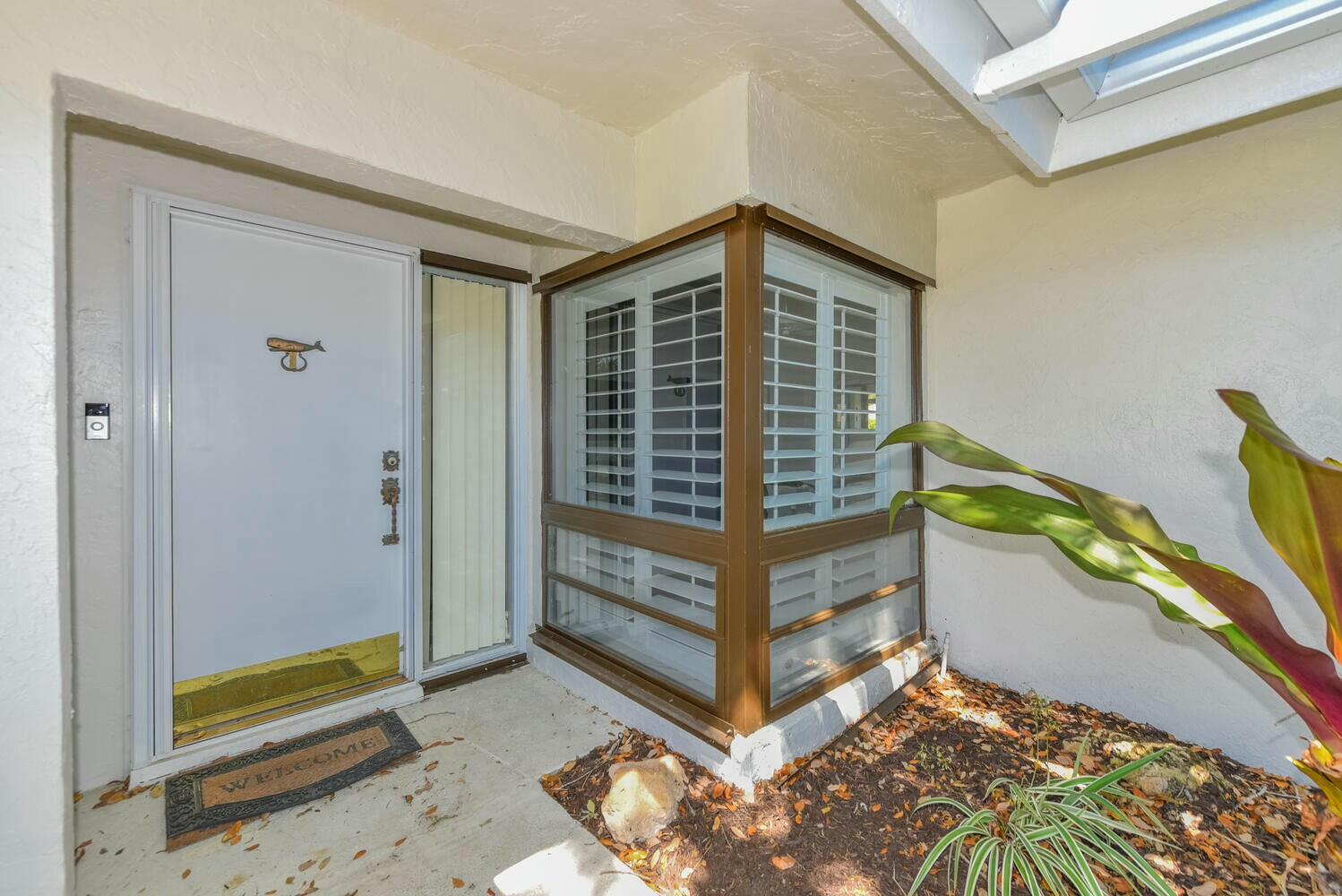 WINDWARD AT JONATHANS LANDING - Residential Lease