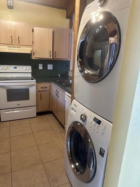 PALM-AIRE VILLAGE 4TH SEC - Residential Lease