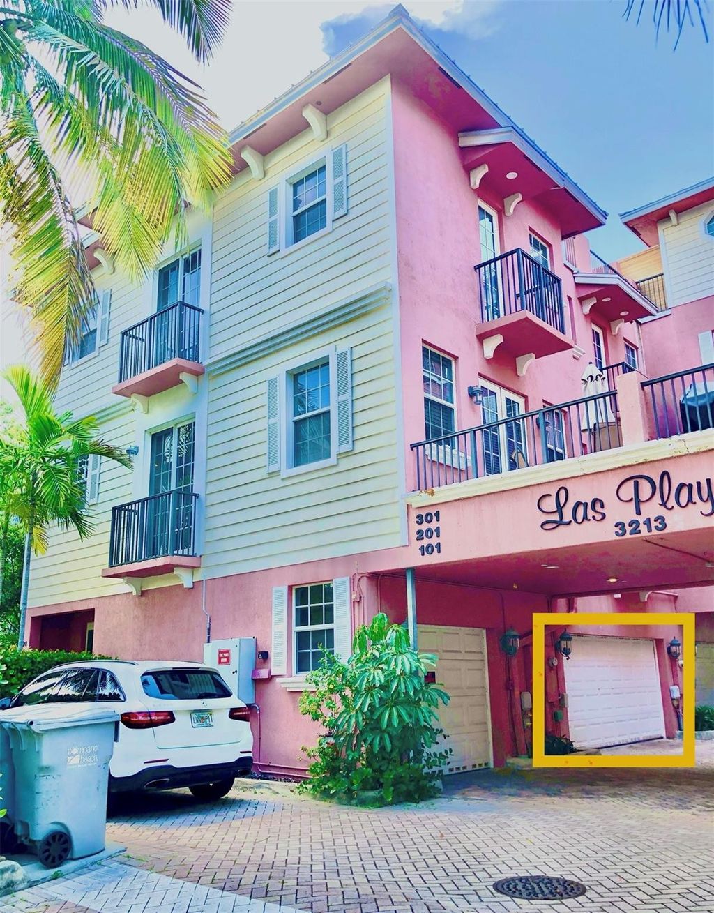 Photo of 3213 NE 5th Street #201, Pompano Beach, FL 33062 (MLS # F10550870)