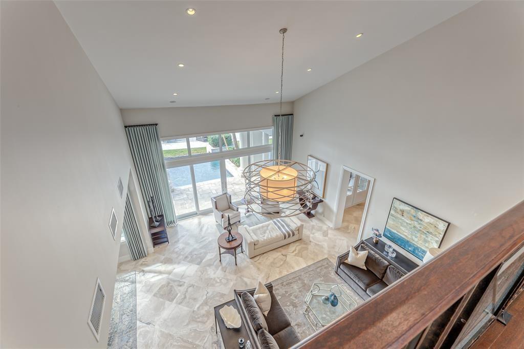 HARBOR BEACH - Residential Lease