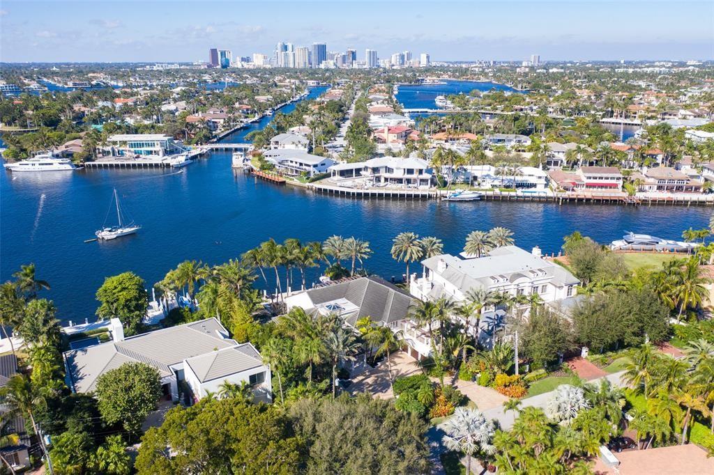 HARBOR BEACH - Residential Lease