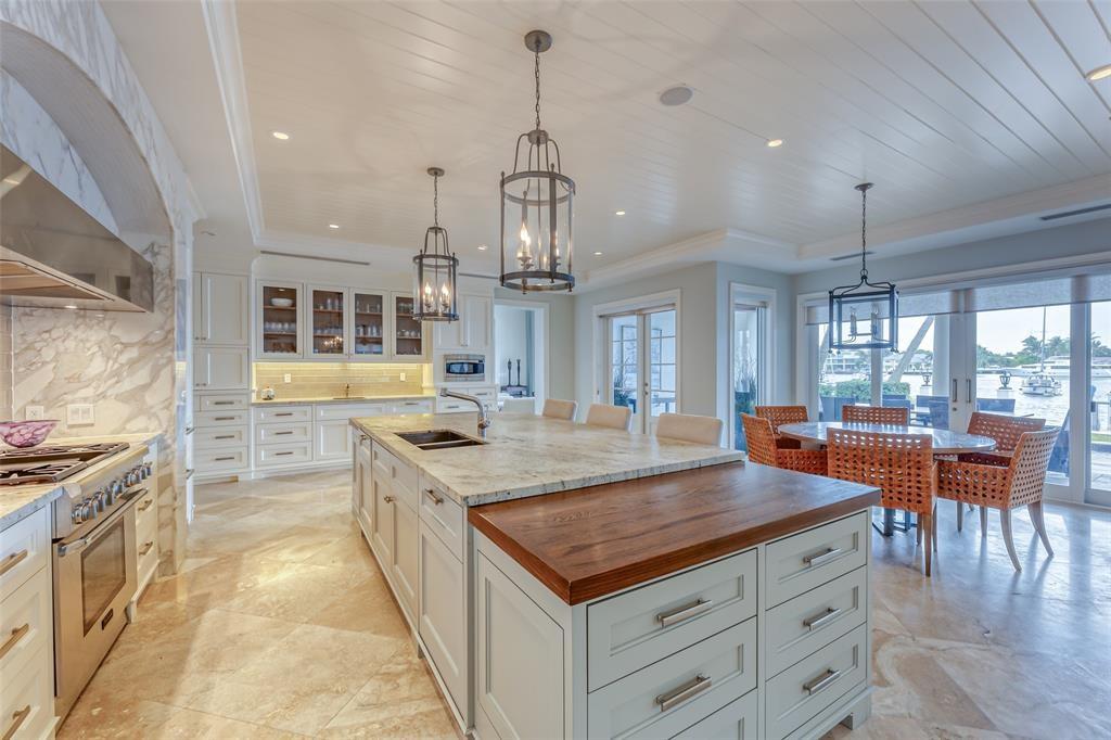 HARBOR BEACH - Residential Lease