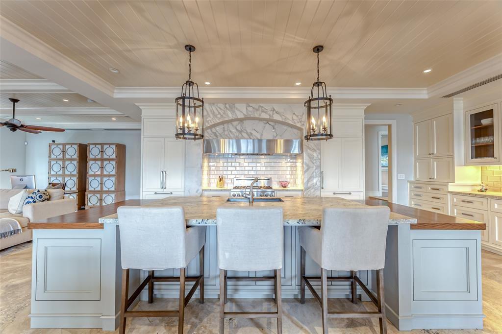 HARBOR BEACH - Residential Lease