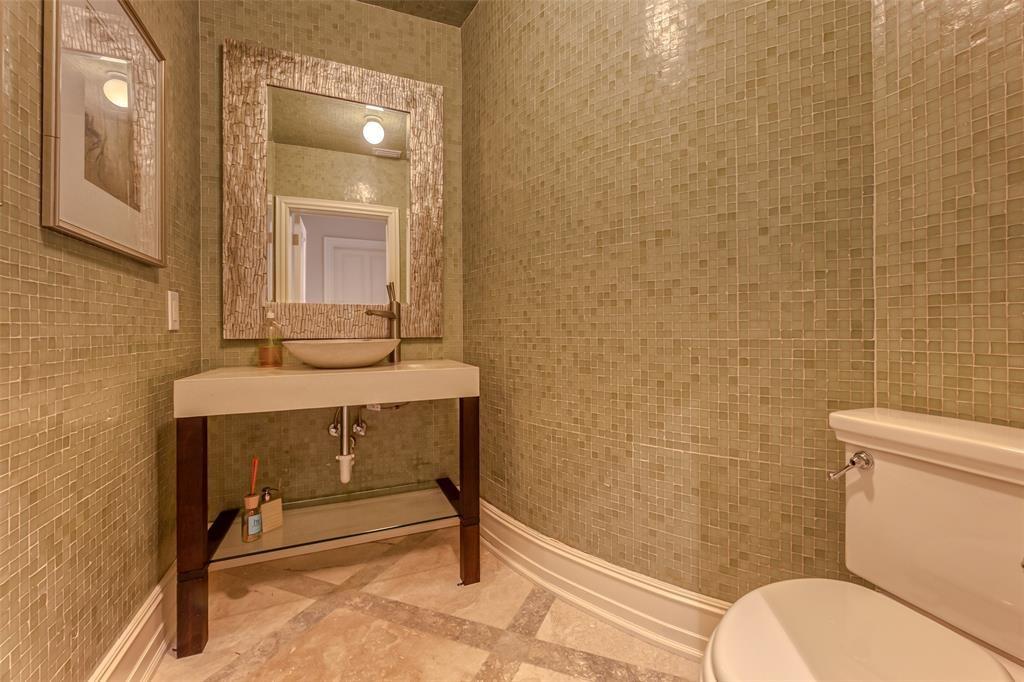 HARBOR BEACH - Residential Lease