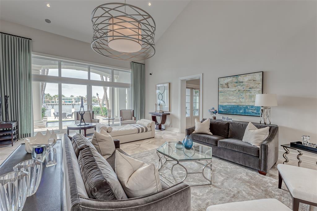 HARBOR BEACH - Residential Lease