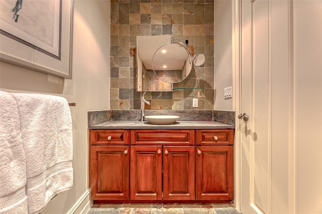 HARBOR BEACH - Residential Lease