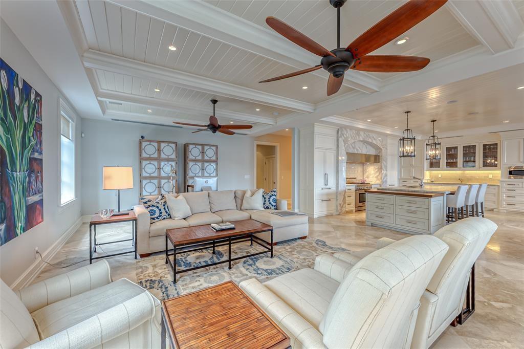 HARBOR BEACH - Residential Lease