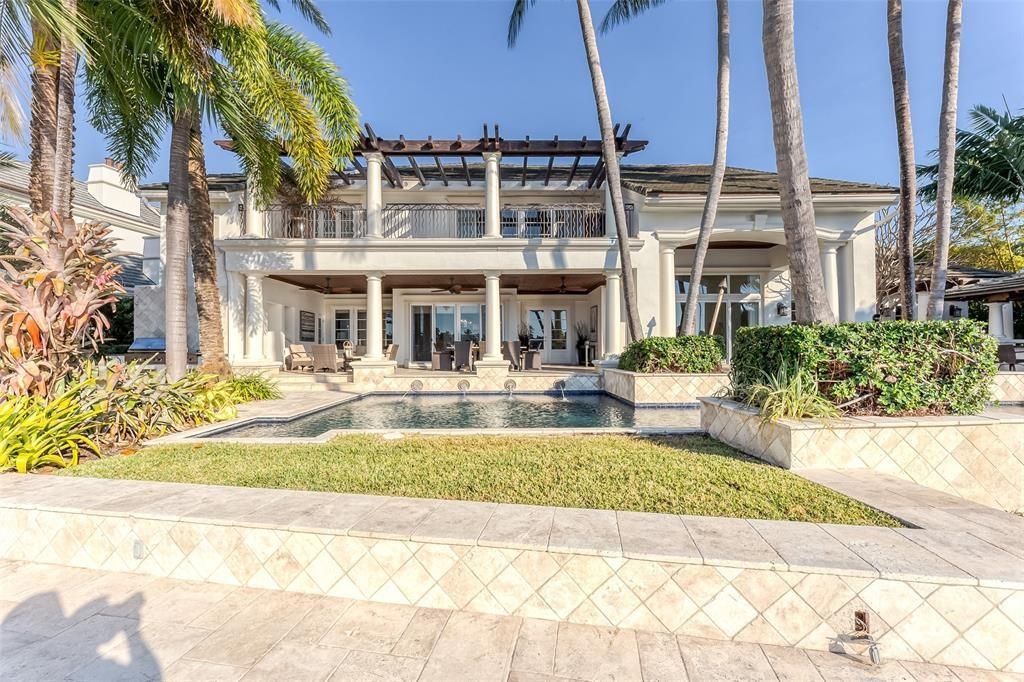 HARBOR BEACH - Residential Lease