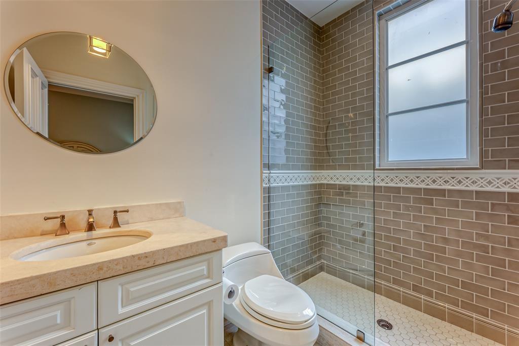 HARBOR BEACH - Residential Lease