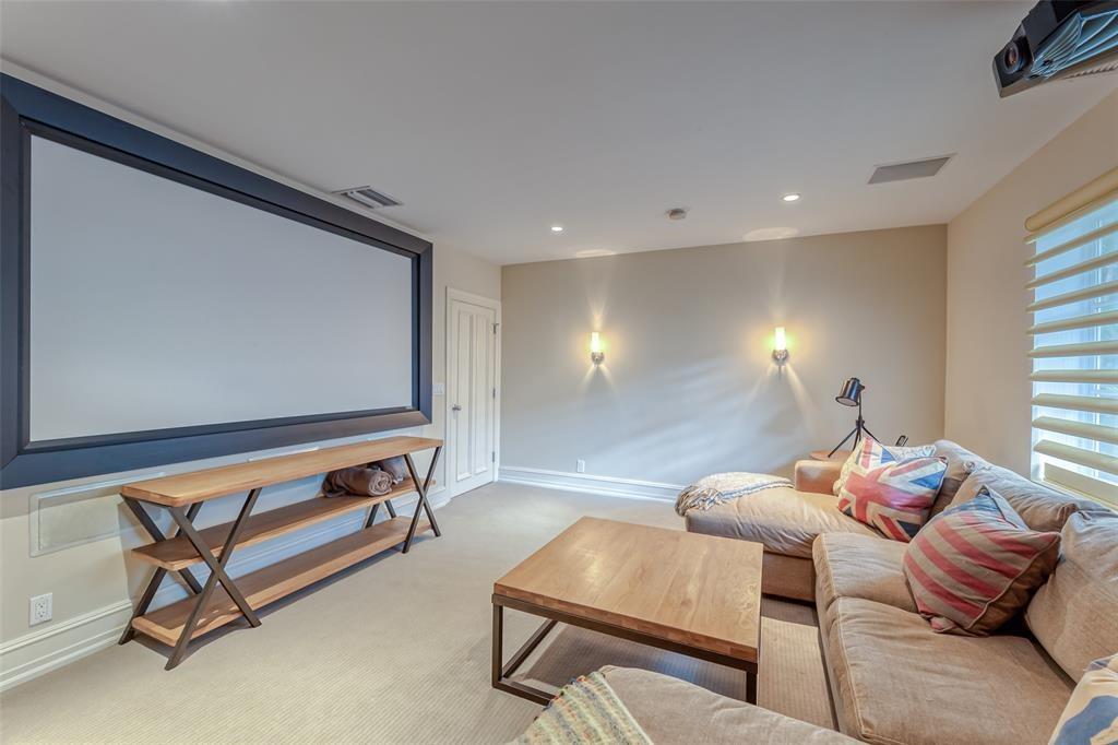 HARBOR BEACH - Residential Lease