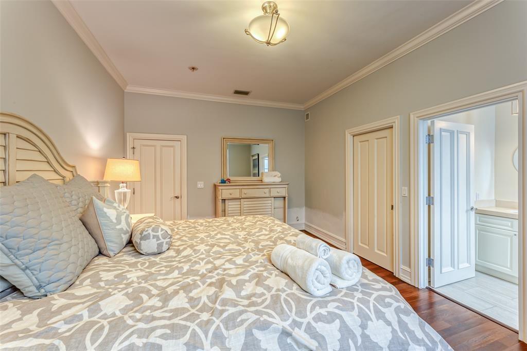 HARBOR BEACH - Residential Lease