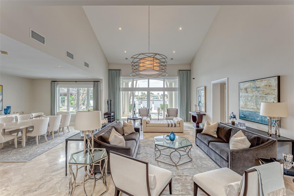 HARBOR BEACH - Residential Lease