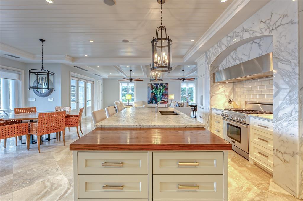 HARBOR BEACH - Residential Lease