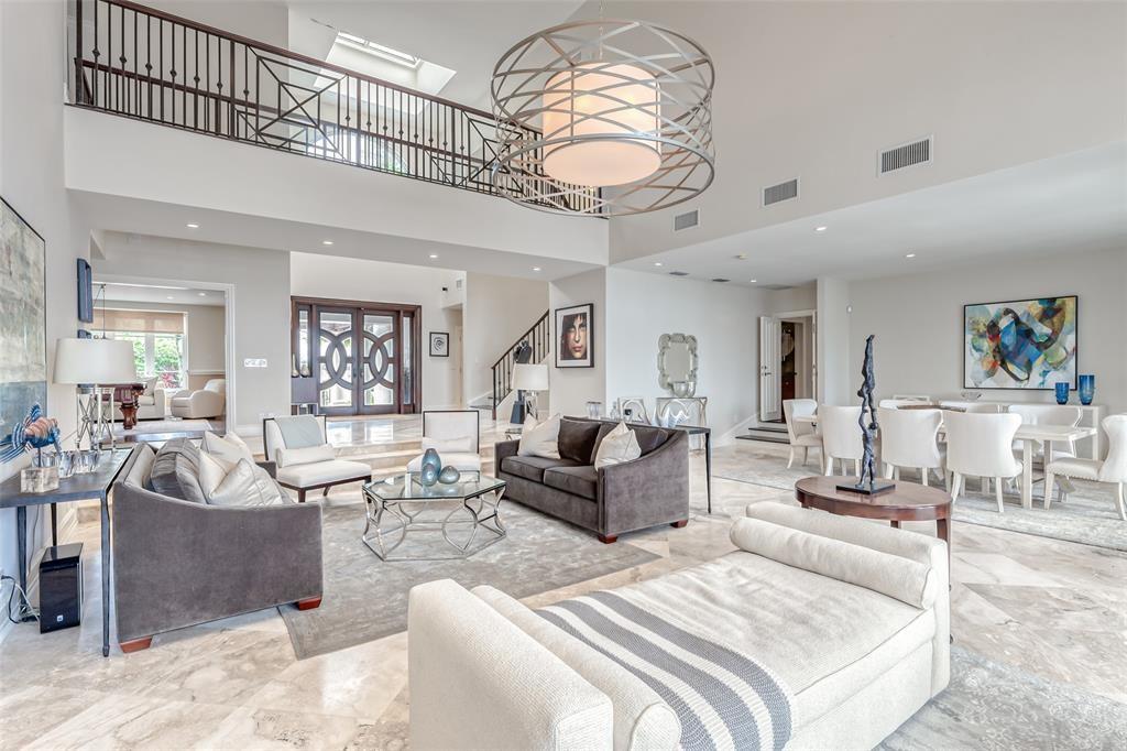 HARBOR BEACH - Residential Lease