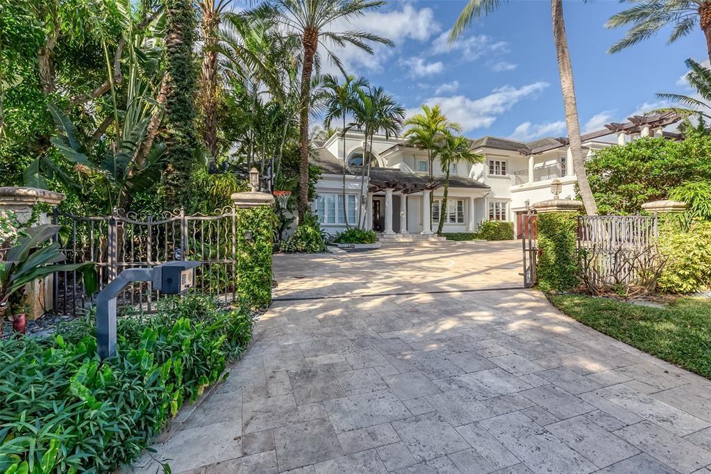 HARBOR BEACH - Residential Lease