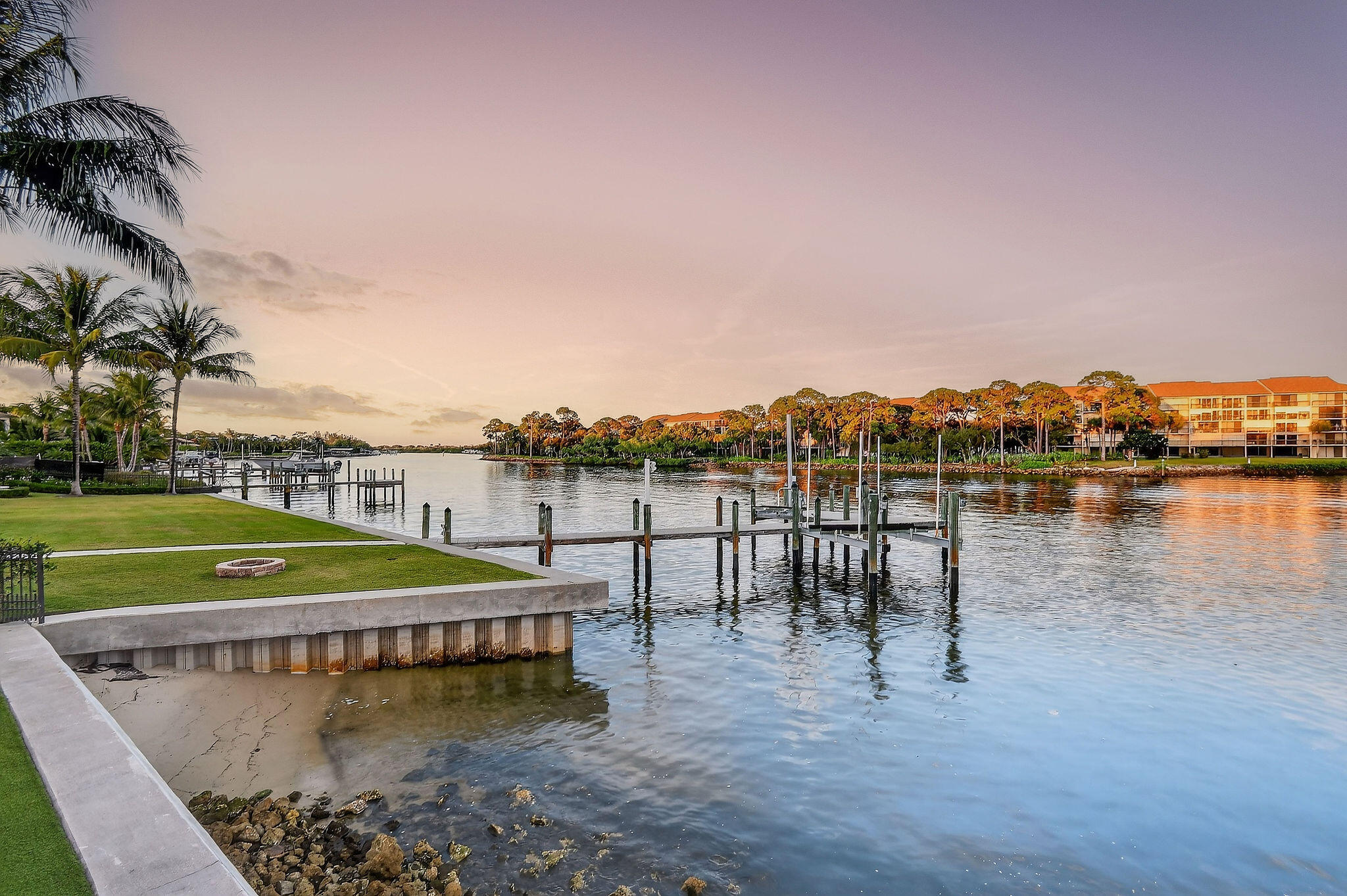 HARBOR PLACE - Residential