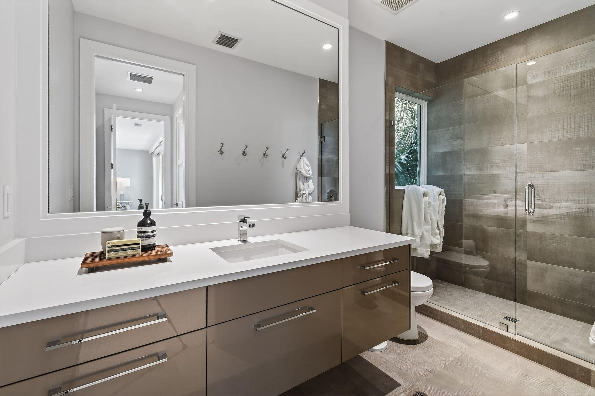 HARBOR PLACE - Residential