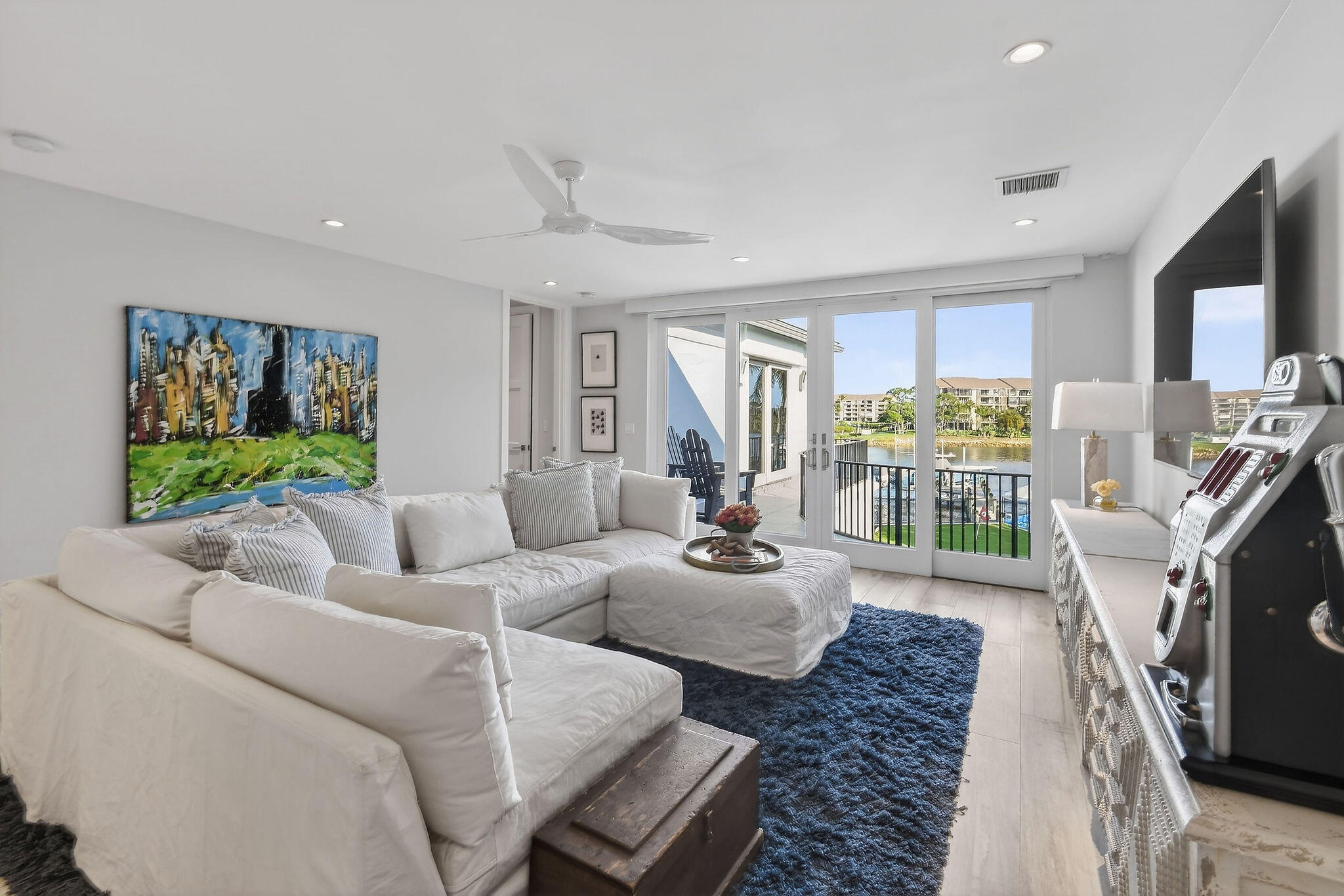 HARBOR PLACE - Residential