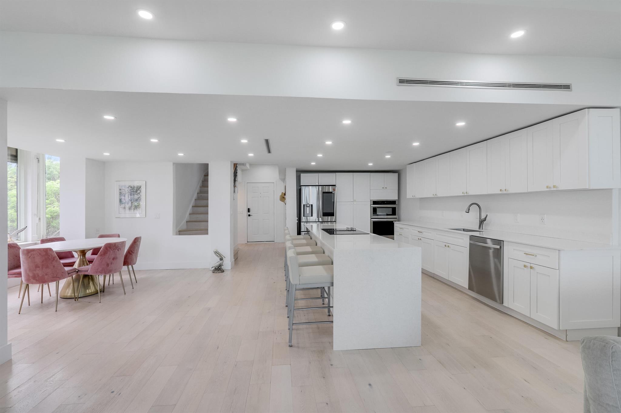 DUNE CONDO - Residential