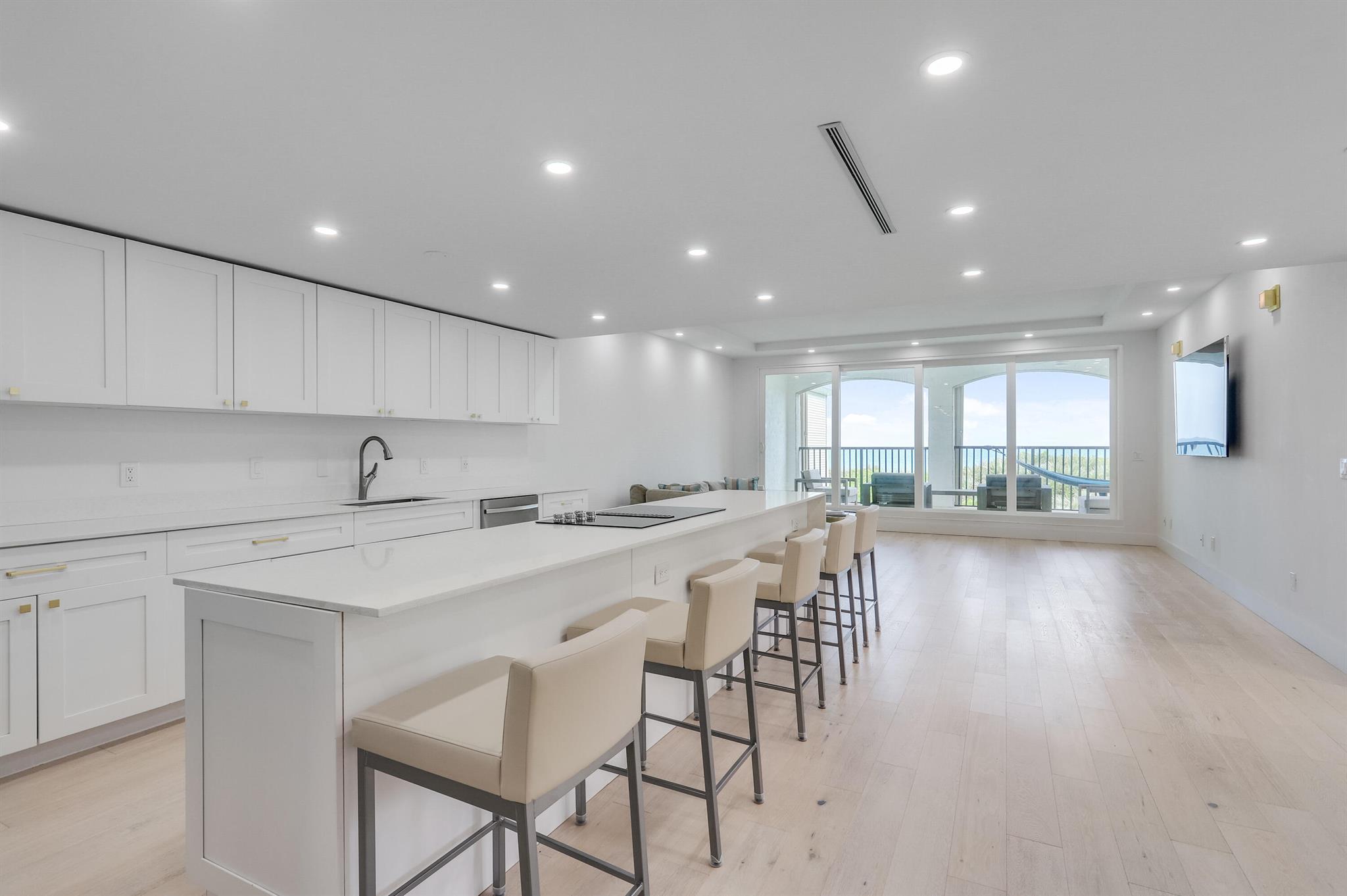 4651 NE Ocean Boulevard 31