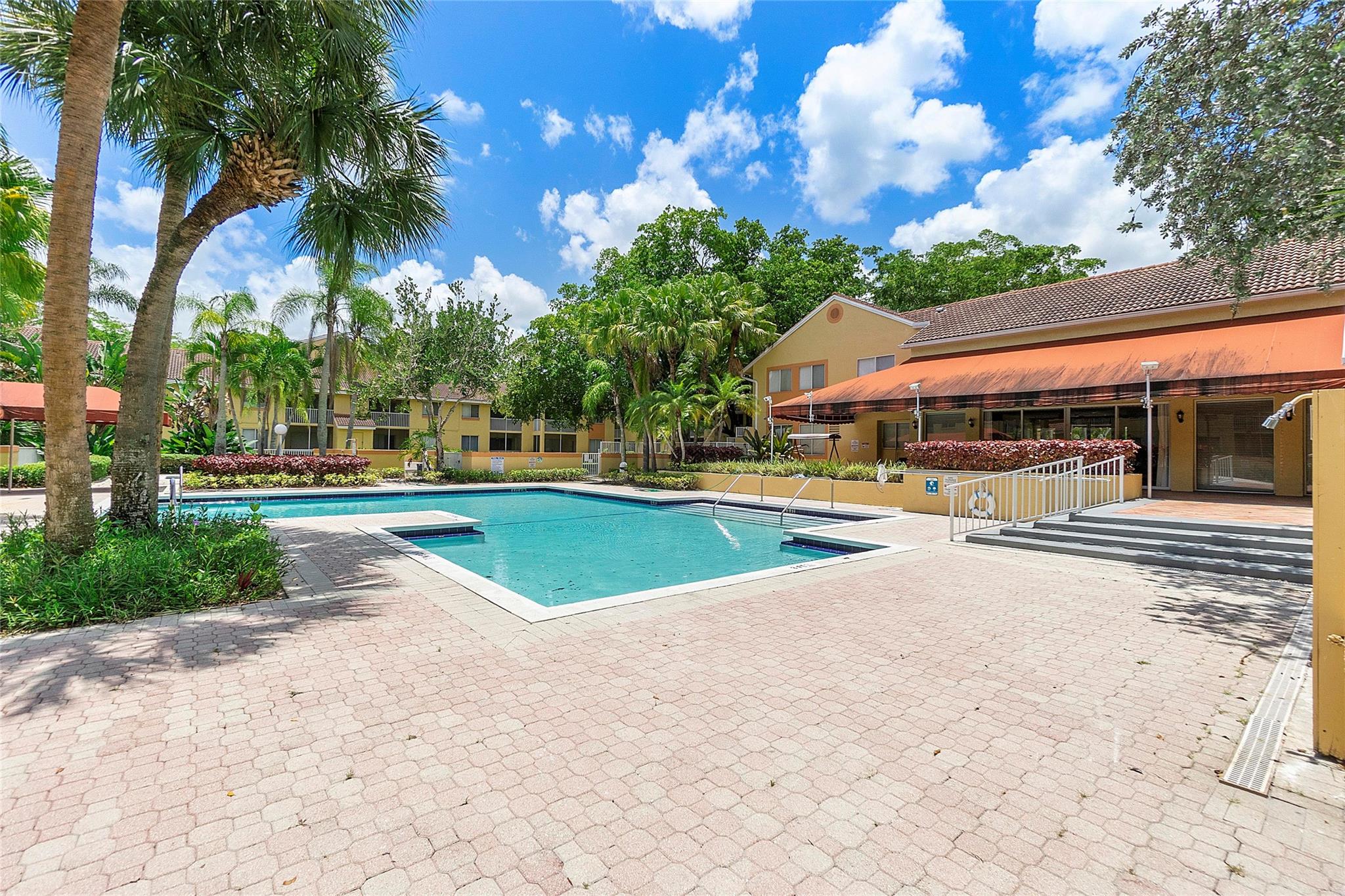 NAPOLI GARDENS - Residential Lease