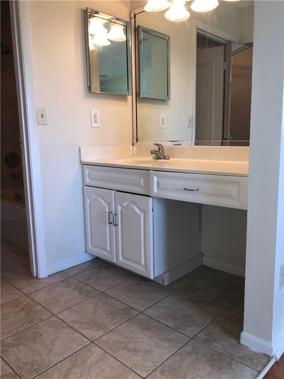 NAPOLI GARDENS - Residential Lease