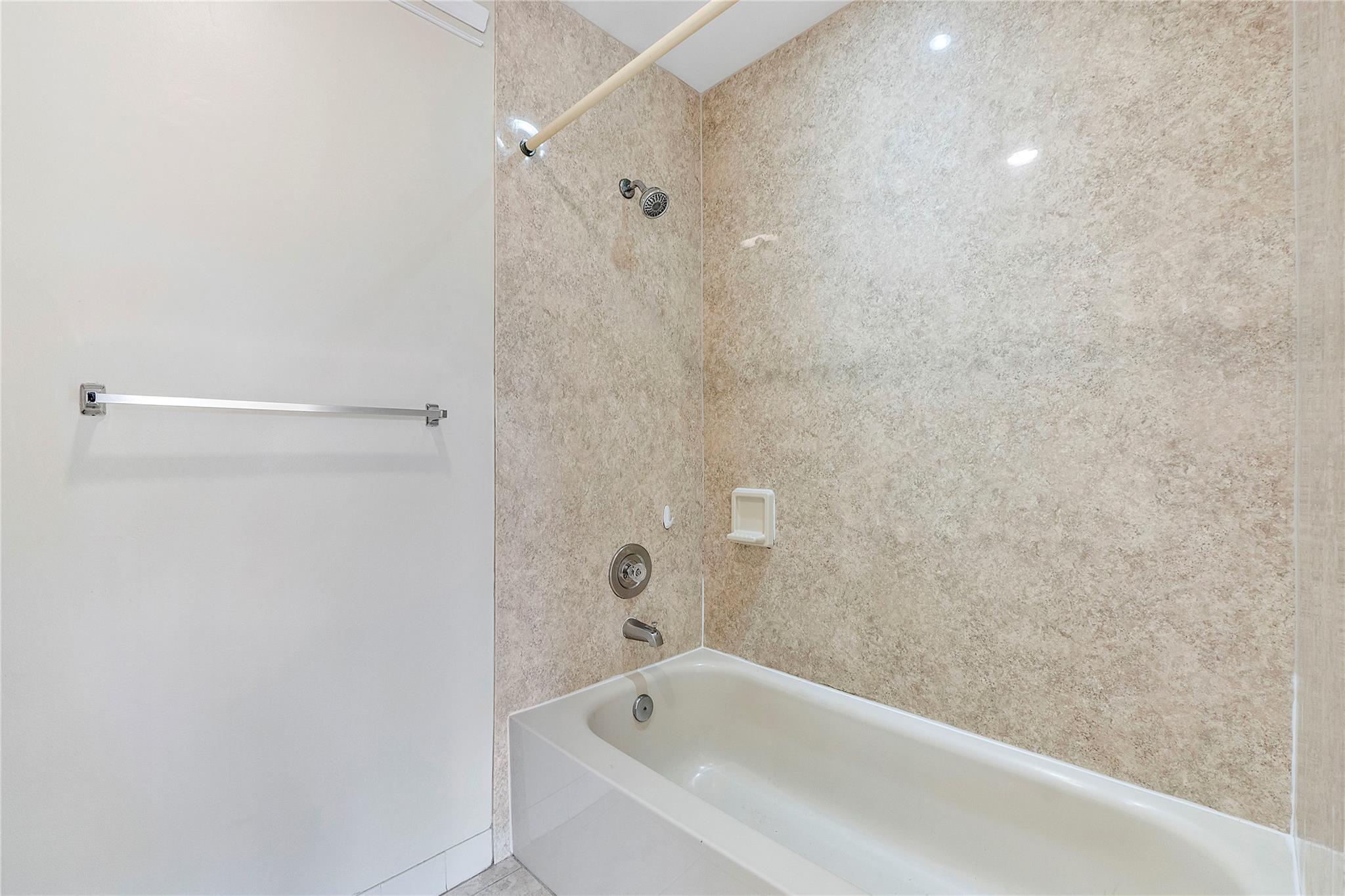 NAPOLI GARDENS - Residential Lease