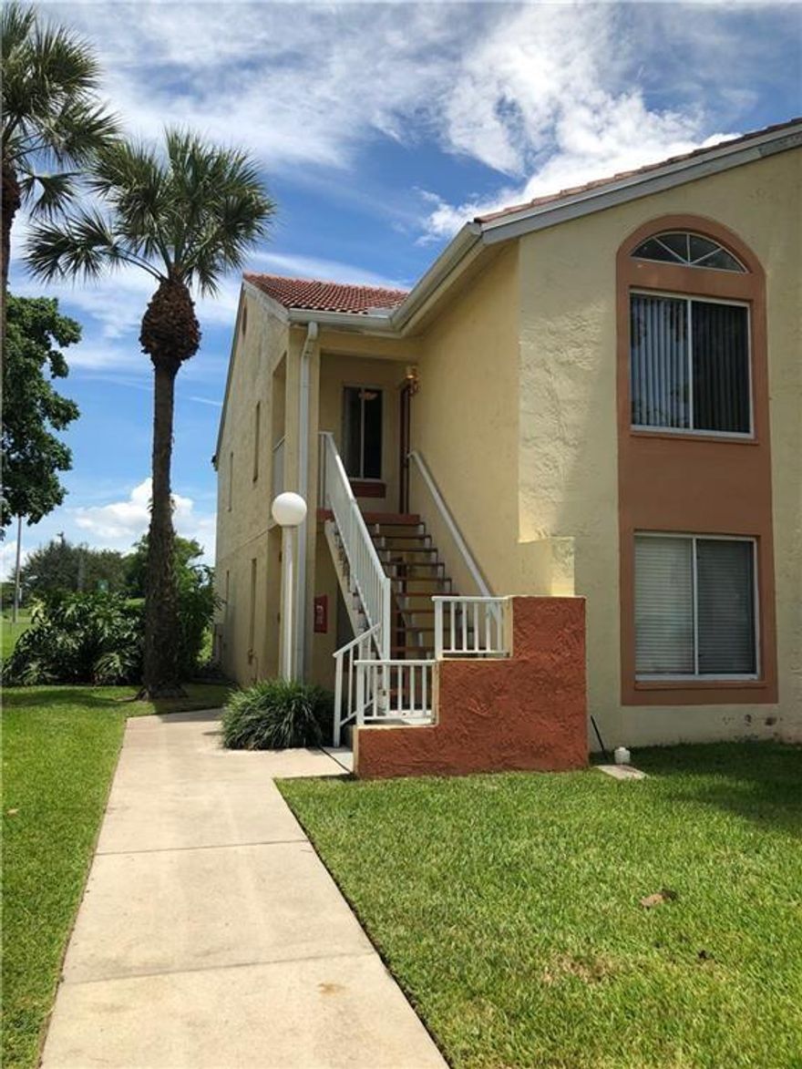 Beautiful 2-bedroom, 2-bath unit available for rent in the community of Napoli Gardens. This spacious residence features laminate flooring and ceramic tile throughout, soaring vaulted ceilings, and a large private patio with serene garden views. Enjoy comfortable living in a peaceful, well-maintained setting, conveniently located near shops, dining, and major roadways.