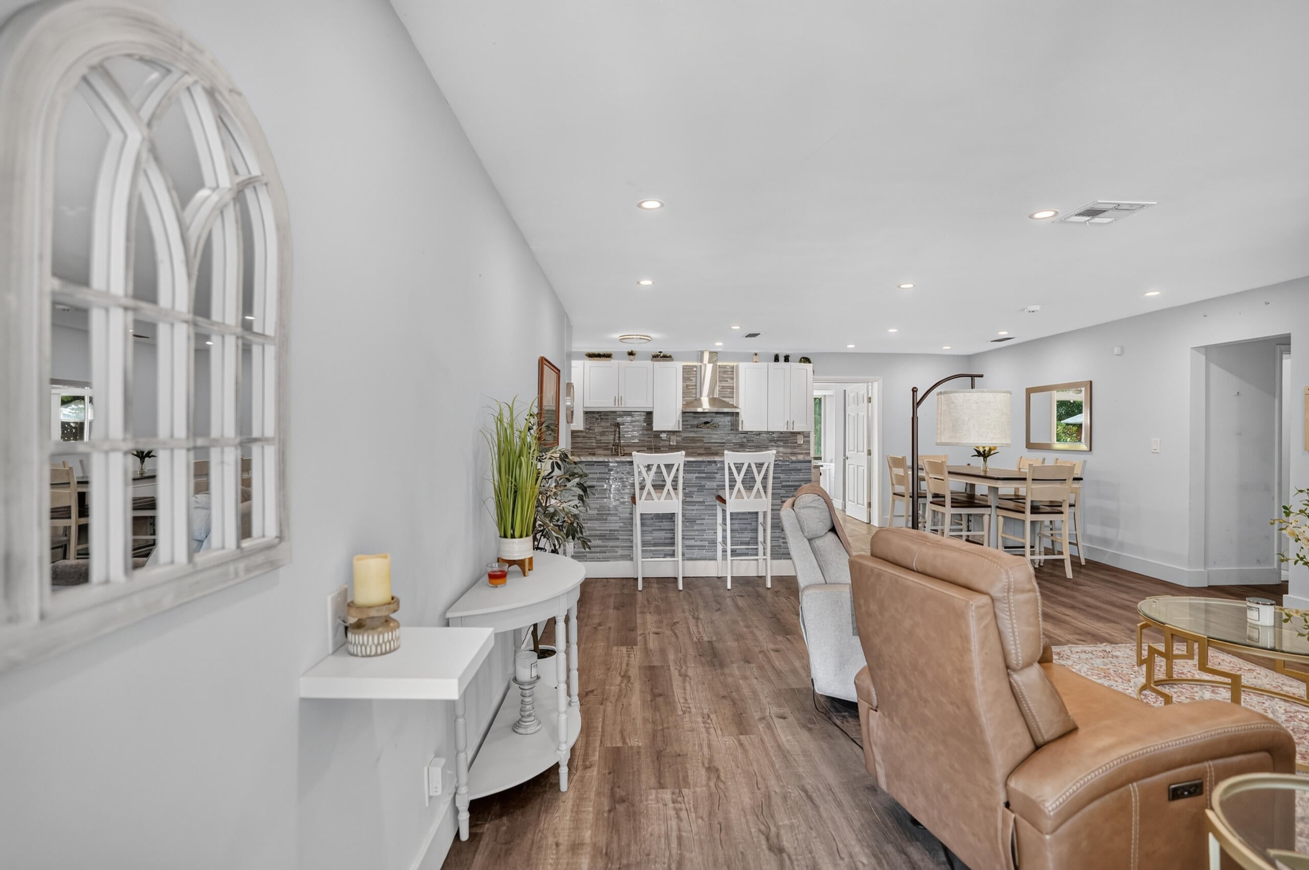 4510 NW 12TH Terrace