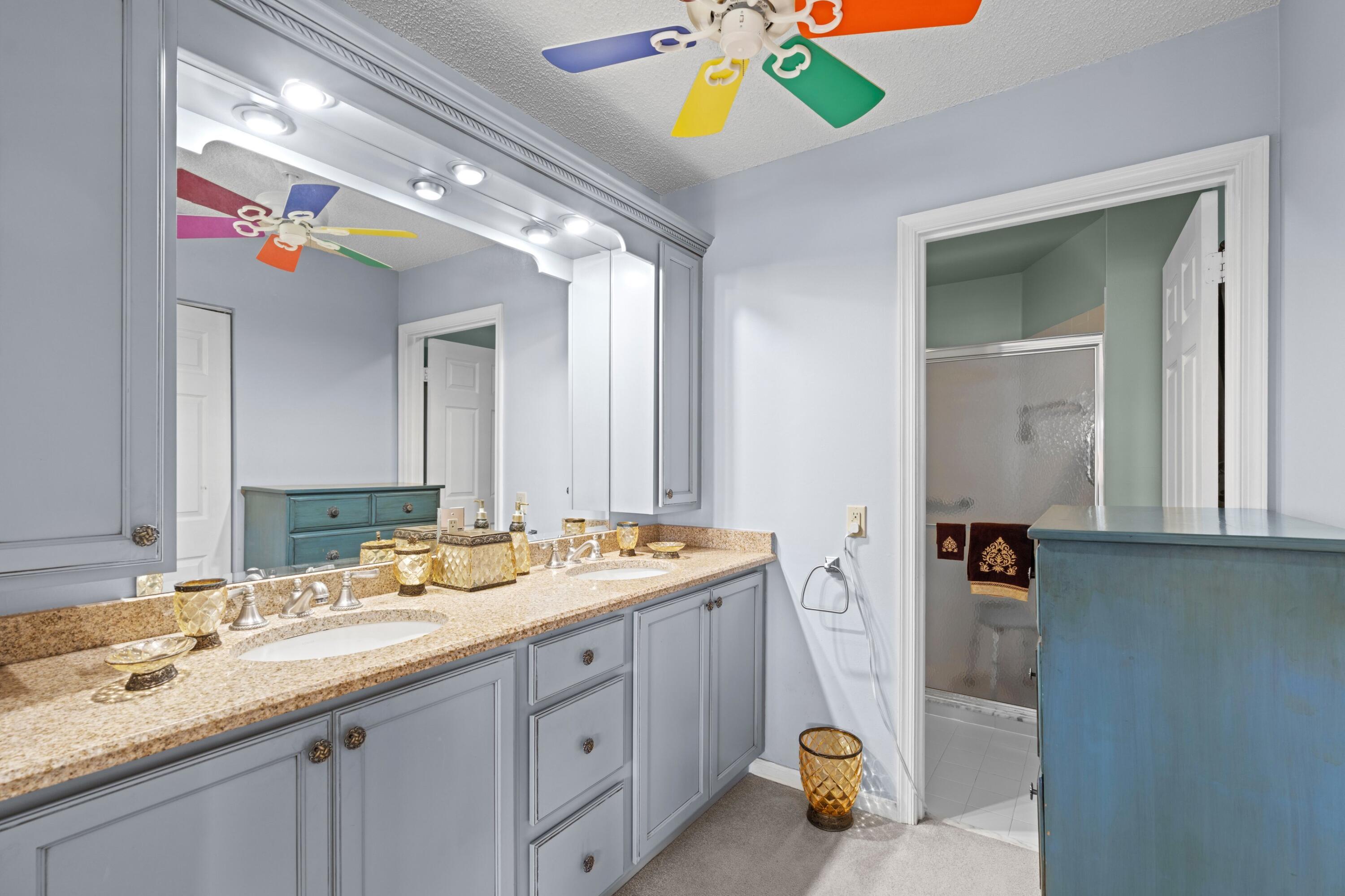 WINDWOOD UNIT II - Residential