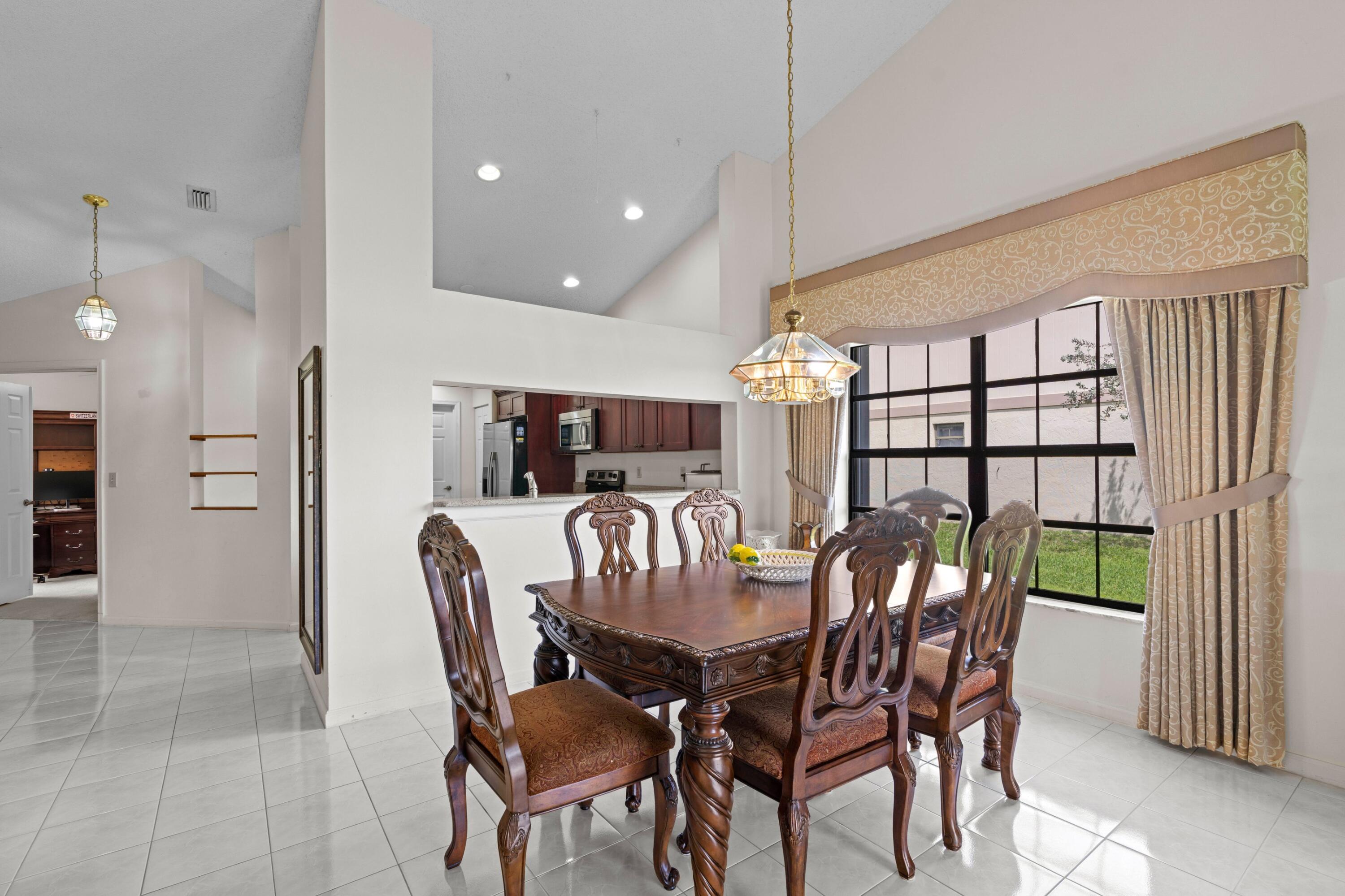 WINDWOOD UNIT II - Residential